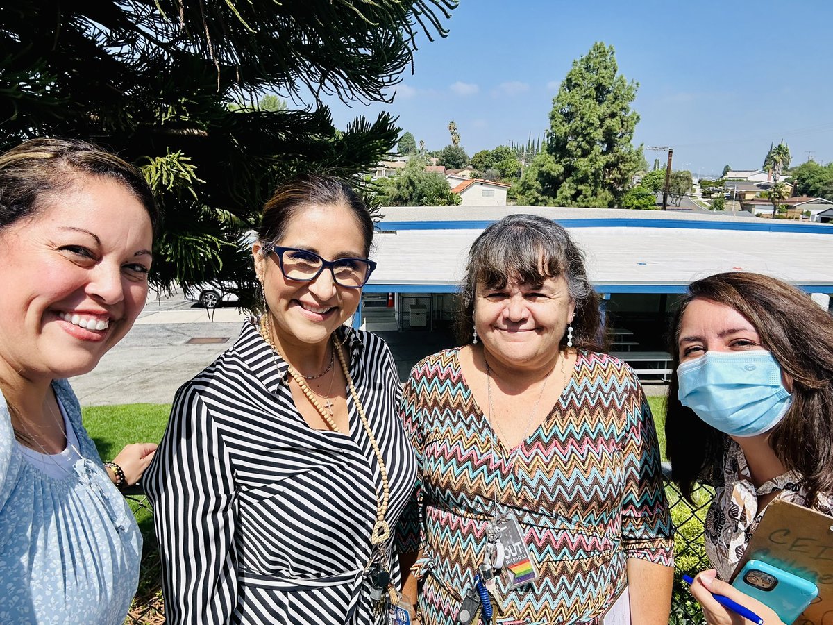 ArmstrongPUSD's tweet image. Collaboration with fellow principals helps improve instruction across all Pomona USD! 💙 📚📝@PomonaUnified #cluster2 #cluster3 #cluster4