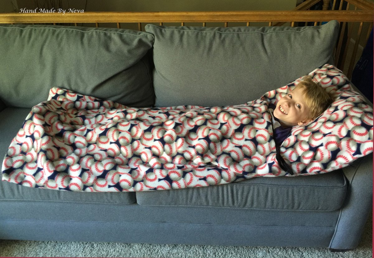 NevaFels's tweet photo. Kids like to snuggle by the TV or friends sleep overs in a fleece or flannel sleep sack #kidsgifts #giftsforher #giftsforhim #christmasgifts #etsyshopowner #handmadebyneva.etsy.com https://t.co/OlH6E3g4xo