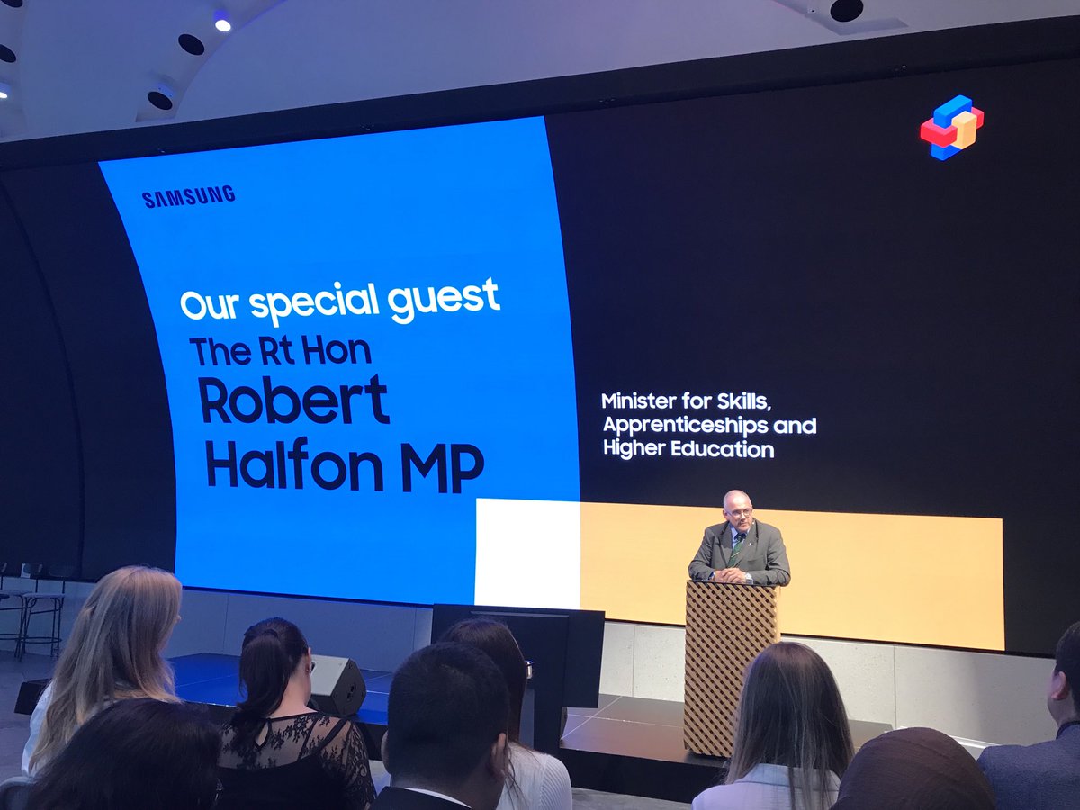 michaeldacosta's tweet photo. A great session this evening at @SamsungUK on tackling #Diversity in #Tech. Well done to the #SolveForTomorrow team! #4IR #TalentFlow cc @halfon4harlowMP https://t.co/F8l1fCgMmn