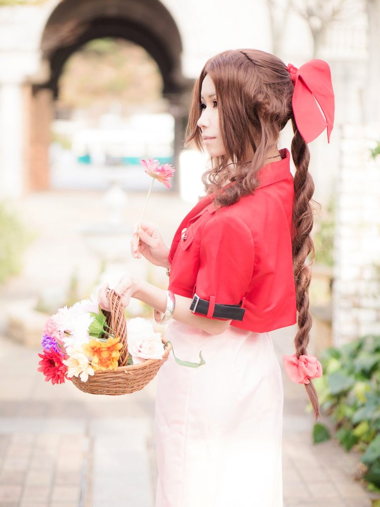 eri_ericho's tweet photo. ⚠️コスプレ

#100日間毎日違うコスプレ写真を上げる
【7日目】
ファイナルファンタジー7
エアリス https://t.co/6LPak8IHuv