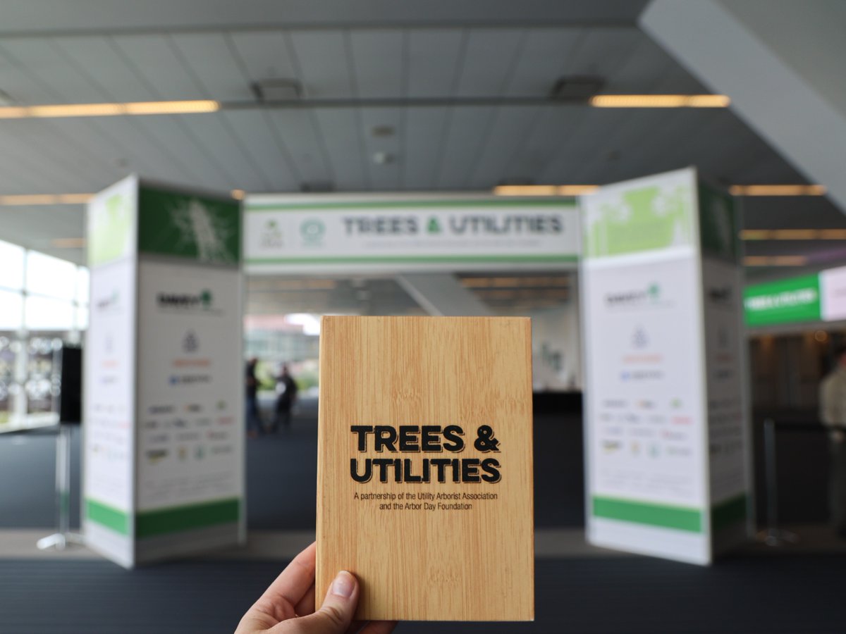 arborday's tweet image. And just like that, the 2023 #TreesAndUtilities Conference is complete! These industry professionals are innovative, collaborative, and dedicated to the communities they serve. Thank you to every attendee, sponsor, and partner. 

We&apos;ll see you next year in Texas! 🎉🌳🤠