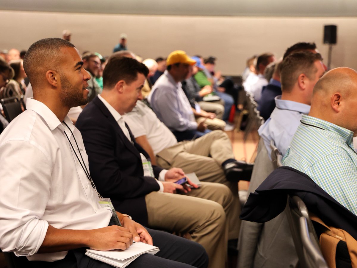 arborday's tweet image. And just like that, the 2023 #TreesAndUtilities Conference is complete! These industry professionals are innovative, collaborative, and dedicated to the communities they serve. Thank you to every attendee, sponsor, and partner. 

We&apos;ll see you next year in Texas! 🎉🌳🤠