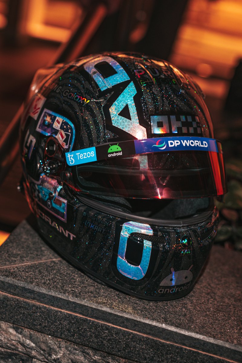 McLarenF1's tweet photo. Lando Norris. He's done it again. 😍

Another special #SingaporeGP lid! 🇸🇬 https://t.co/YGPcsOguYP