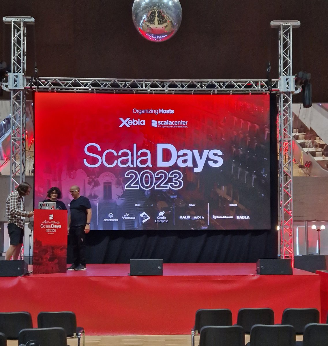 Enjoyed great time at #ScalaDays #Madrid gaining insights from speakers and forging connections with fellow #Scala enthusiasts. The Universal Patterns of Evolution by <a href="/andrei_chiffa/">Andrei Kucharavy at @andrei_chiffa@mastodon.social</a> was a personal favorite. Huge thanks to the organizers and sponsors for making this possible! 🙌🇪🇸