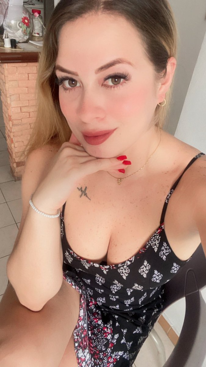 RengelEmeli's tweet photo. Siempre serás Perfecta para la persona correcta! https://t.co/FTL51bFOHd
