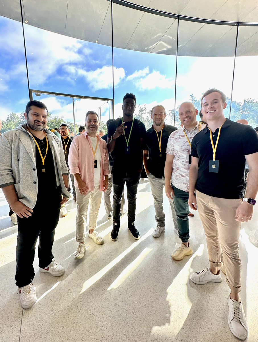cliffpanos's tweet photo. Had such a great time at the #AppleEvent seeing our hard work on the new Action button on iPhone 15 Pro unveiled, and so great to meet @MKBHD there, too! 😄 https://t.co/H9fgQ9lYVh