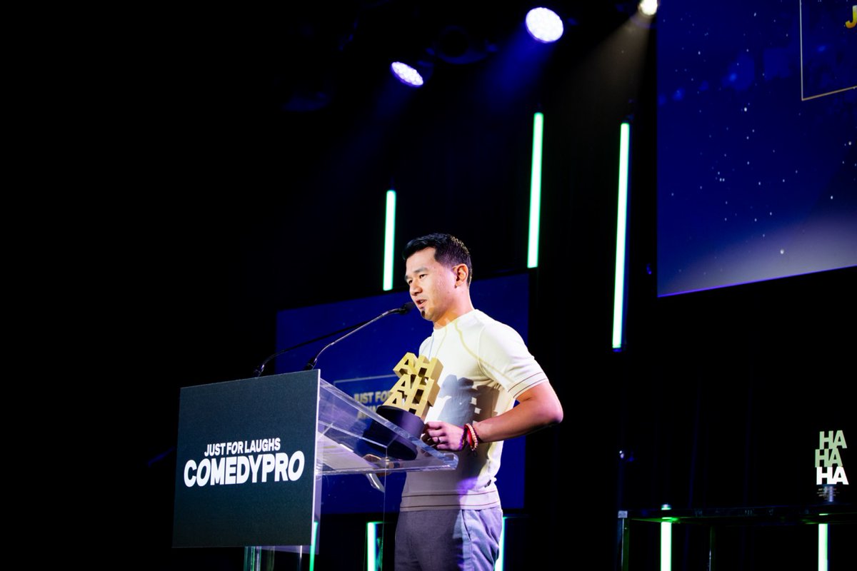 JFL ComedyPRO 2023 Breakout Comedy Star Of The Year, <a href="/ronnychieng/">Ronny Chieng</a>, is performing live at Just For Laughs Toronto.  
Don't miss your chance to see him!
Tickets at toronto.hahaha.com/en/shows/ronny…