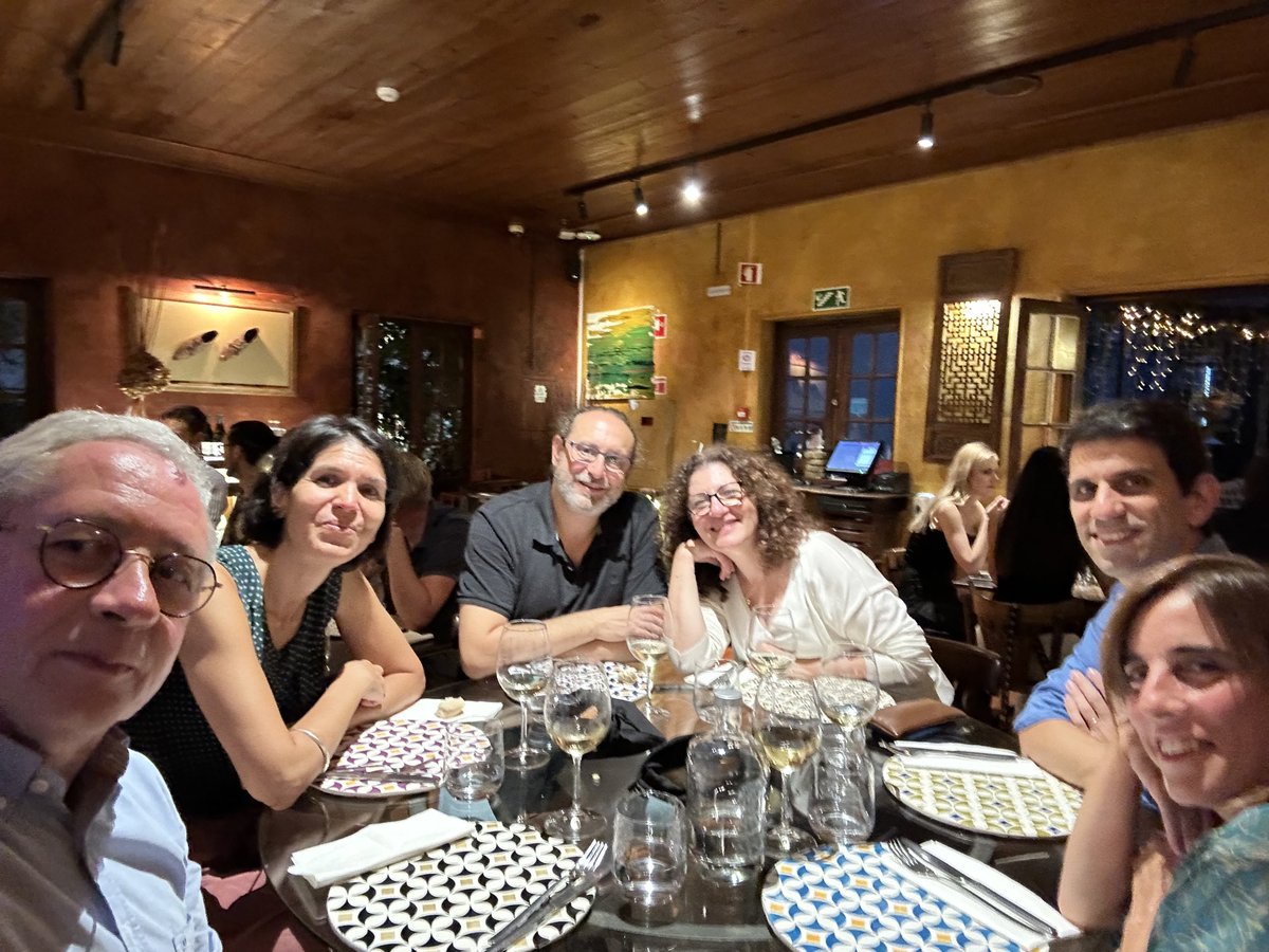 The ⁦<a href="/ProOnco/">OncoProTools</a>⁩ mid-term review dinner in #Lisbon. One week of summer training for the doctoral candidates almost complete with a final relaxed get together.
