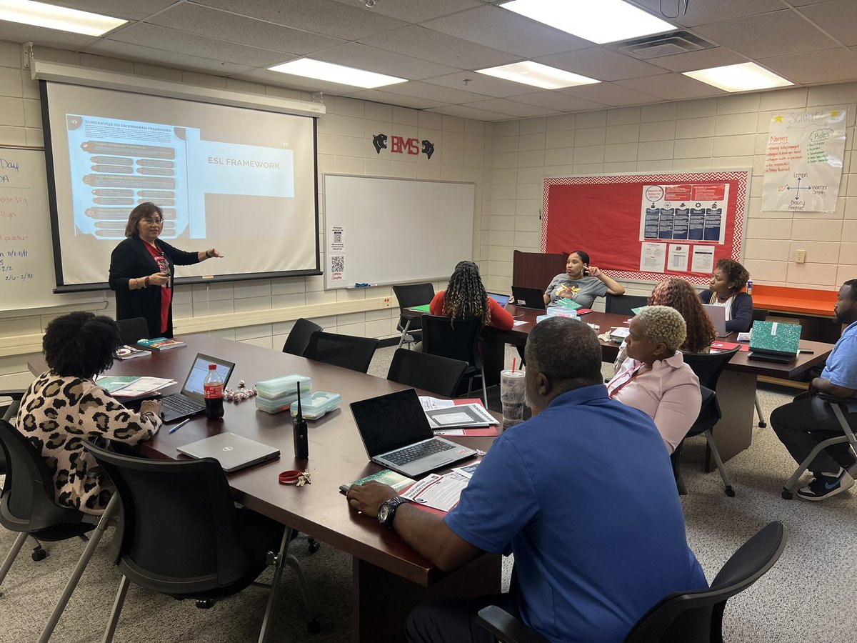 MsLilianOrozco's tweet photo. @DvilleBESL thank you for the collaboration and for bringing the data, knowledge, and strategies to our team! #JourneyToExcellence @Byrd_Middle https://t.co/yqO4QXUR5m