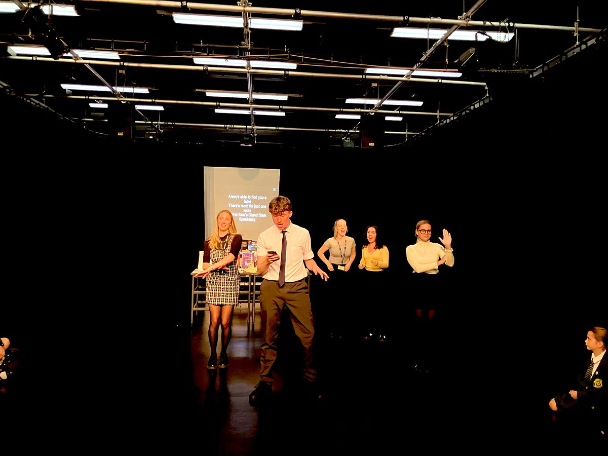 DramaUptonFCJ1's tweet image. Thank you to this amazing bunch tonight, for supporting the 🎭 drama department open evening! They wowed everyone with their musical talents! 🎤🎶 absolute superstars! 🌟🌟 #openevening2023 #musicaltheatrekaraoke 🤩🤗