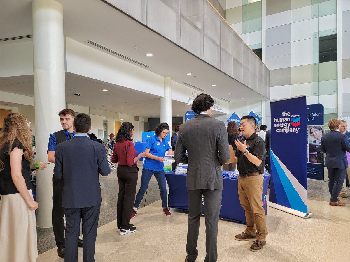 GTMSE_3's tweet photo. It was great seeing all the students and companies who came out to the MSE Career Fair on Tuesday! Thank you to everyone who made this event possible. We arw wishing the best to our studnets on their career development!

 #ONE_GTMSE #GTMSE_TransformingTomorrow https://t.co/9UZnHpoy8h