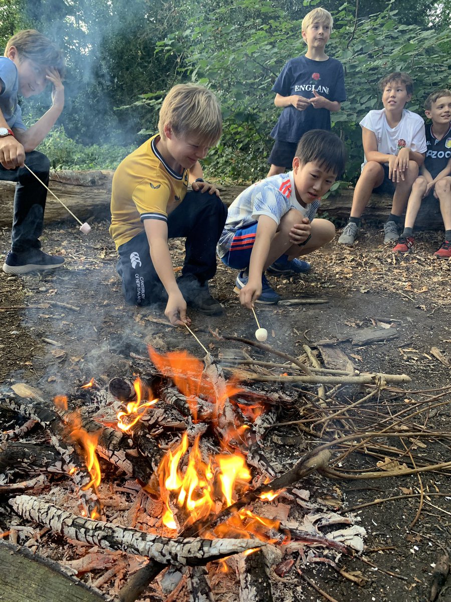 _Ludgrove's tweet photo. Learning to start a fire using a flint and steel and then toasting marshmallows on the embersโฆ is it any wonder the Outdoor Skills Club in the woods @_Ludgrove is one of the most popular Thursday Activities? ๐ฅ#fire #flintandsteel #toastingmarshmallows #outdoorskills #inthewoods https://t.co/dvak5ZxgqE
