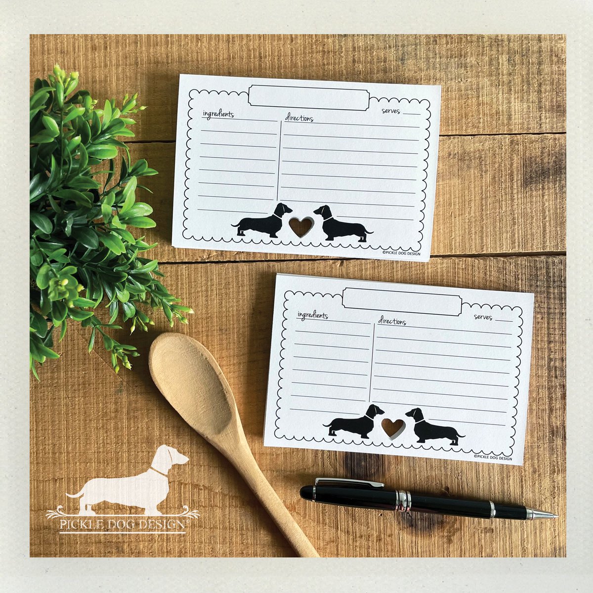 No kitchen is complete without a dachshund at your feet. ❤️ These 4x6 recipe cards are available in white, ivory, and brown kraft: pickledogdesign.etsy.com/listing/174975…

#recipecards #recipecard #recipe #kitchen #cooking #baking #recipebox #bakersdozen #shopsmall #giftforher #dachshund #doxie