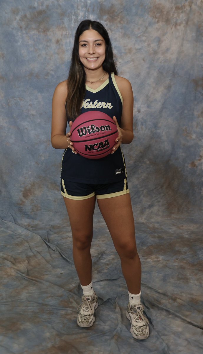 🏀‘23-‘24 Cougar Introductions🏀

Keyla Cervantes 6’0 G/F

<a href="/keylacervantes_/">Keyla Cervantes</a> joins us as a JUCO Transfer from Tolleson, Arizona. Knockdown shooter, Keyla will bring some of her college experience to our team! Be on the lookout for #5‼️

#GoCougs