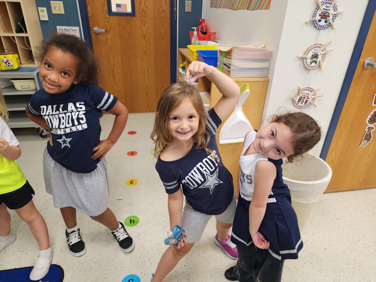 JMooretx's tweet image. Team Kindness is the best team! 💙 @lisdbekind #lisdbekind #OneLisd