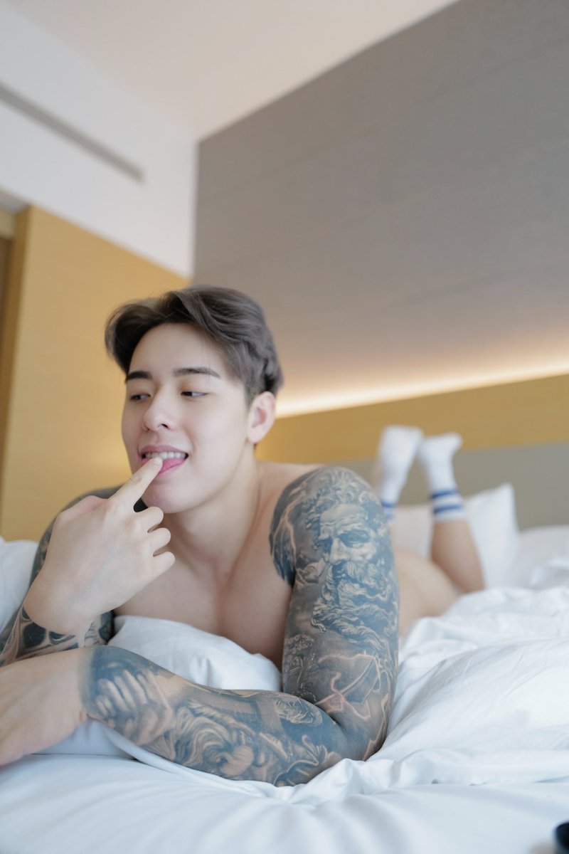 tituslow22's tweet photo. sending out a free video to everyone that subs today!

https://t.co/QfQGJzTAGA https://t.co/XraMuWI89c