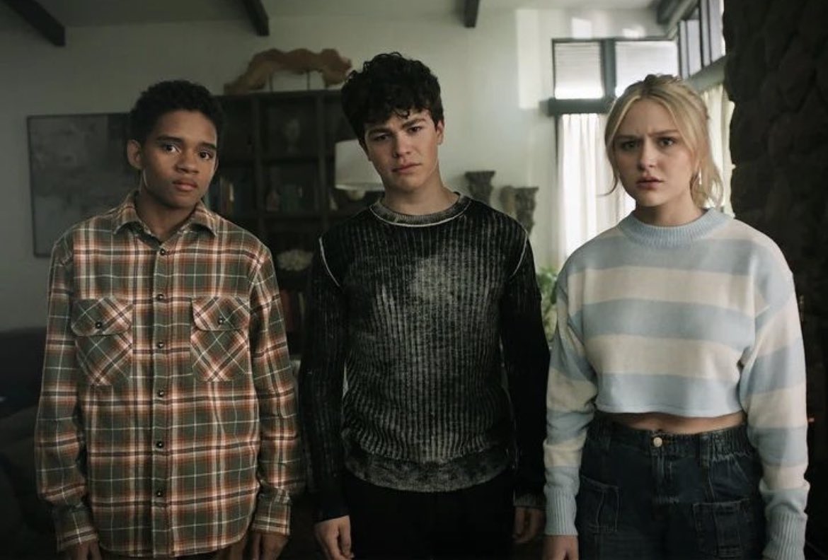 hackensIasher's tweet photo. the shirts im dying https://t.co/ahENHmB0Ev