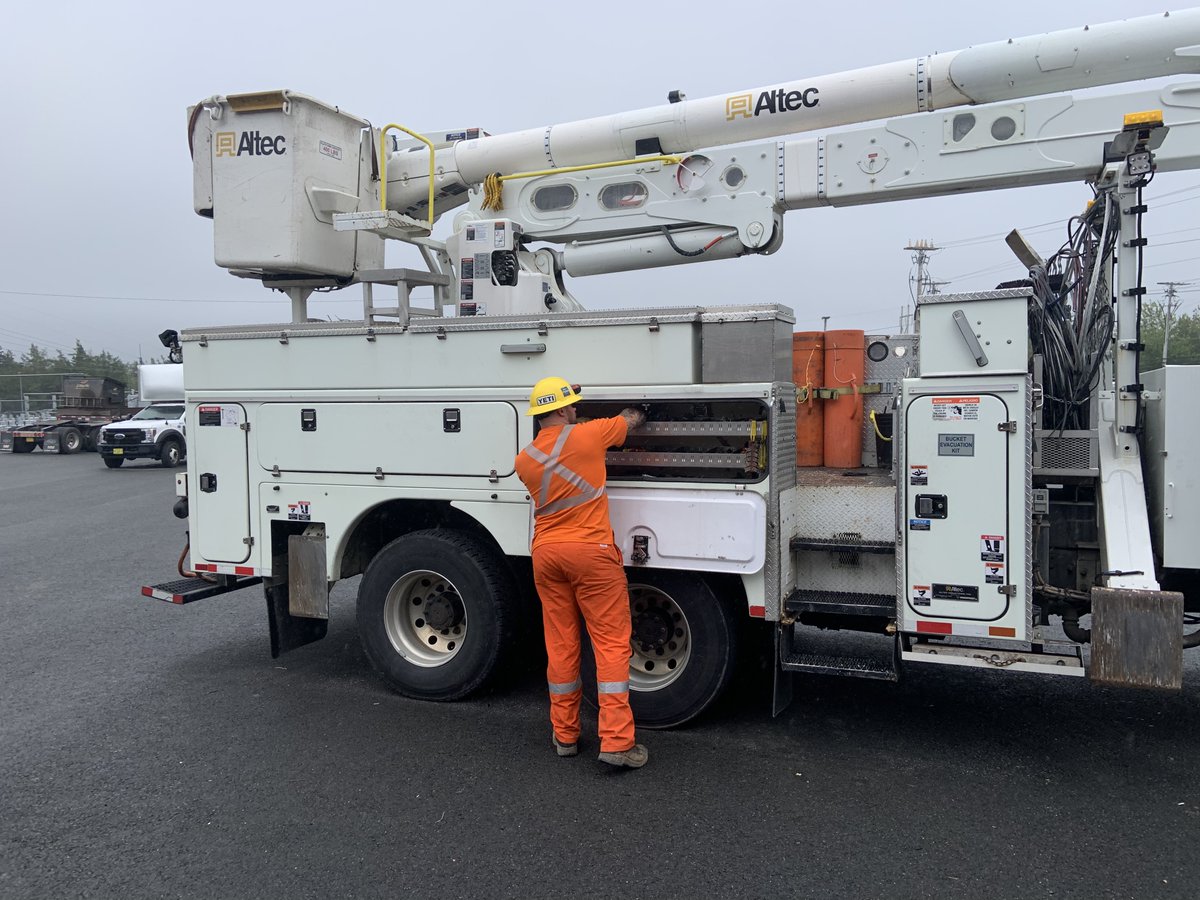 Nova Scotia Power tweet media