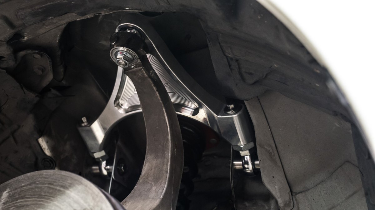 Voodoo13usa's tweet image. Our dual adjustable 350z/G35 Front Camber Arms feature a slim upper spindle mount which helps prevent upper control arm slap from excessively lowered #350z or #G35! 

Learn More:  voodoo13usa.com/shop/03-08-350… 
-
#Voodoo13usa #Motorsports #MadeInAmerica #Nissan #350z