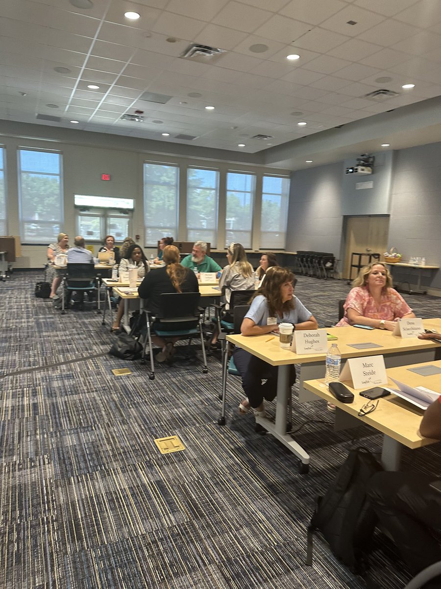 PGIVBCPS's tweet image. Patrick Lencioni says &quot;t is the foundation of real teamwork.  And so the first dysfunction is a failure on the part of team members to understand &amp;amp; open up to one another.   

The inaugural cohort of #LeadVB Advancing Leaders starts but getting to know one another &amp;amp; build trust