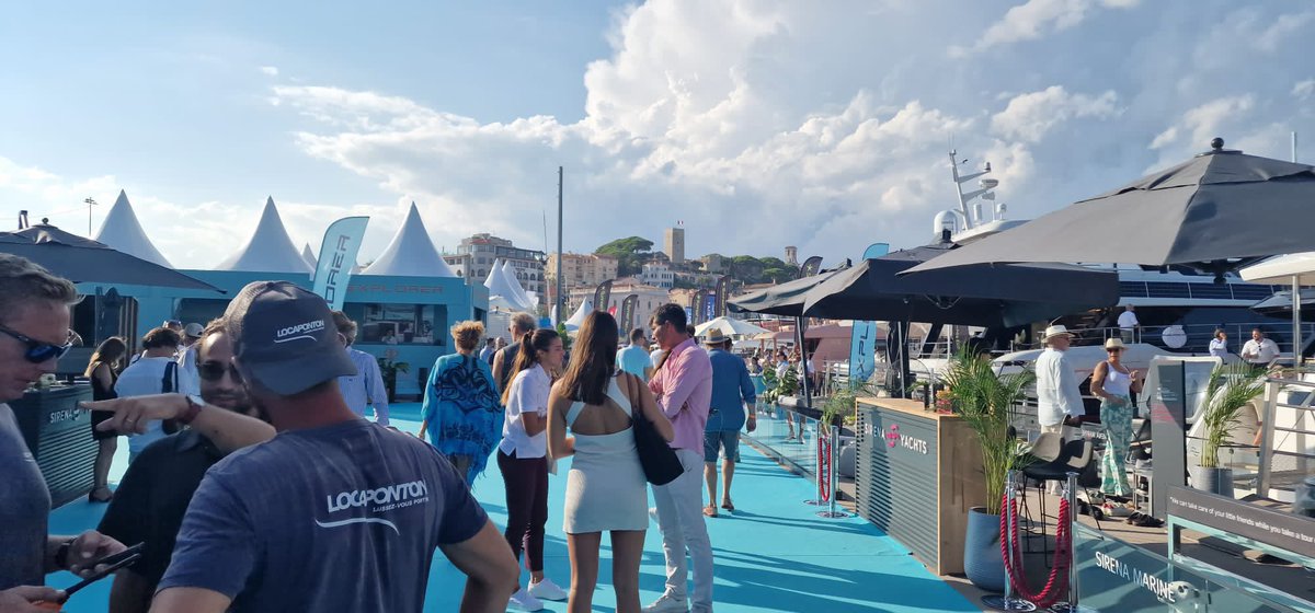 YachtExtension's tweet photo. #CannesYachtingFestival si riparte più carichi di sempre! Tantissimi incontri positivi con #PortofinoMarineServices 🚀

#AlexBarone #yachextension #vipisland #yacht #summer #france https://t.co/mdWcyFIc8u