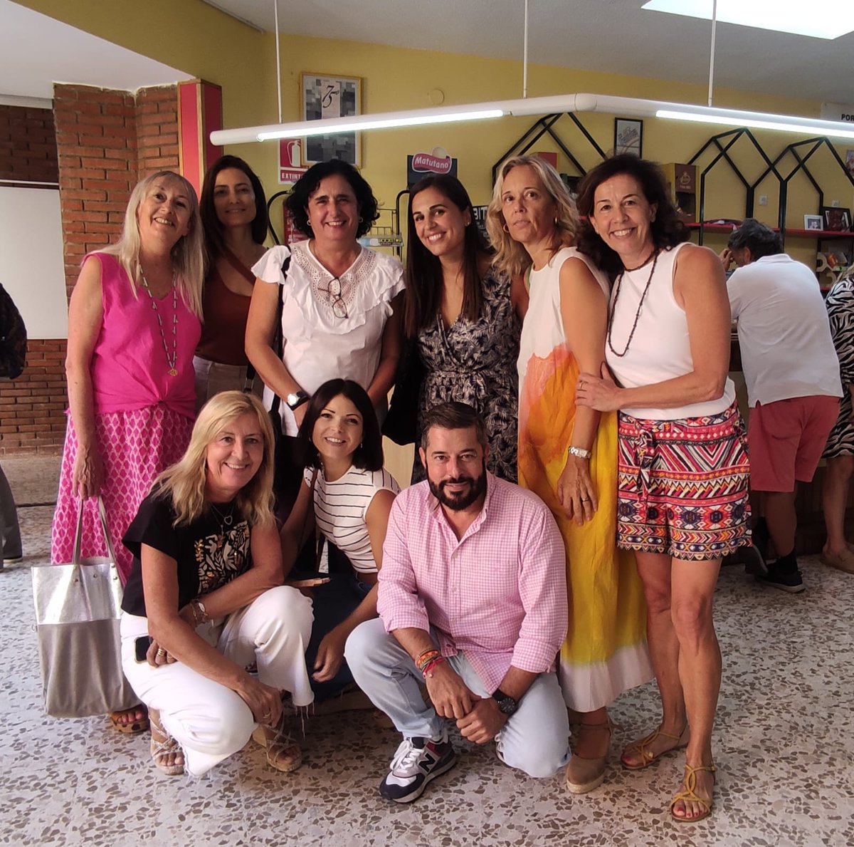 El profesorado de Formación y Orientación Laboral del I.E.S Politécnico Jesús Marín preparado y con las pilas cargadas para recibir al alumnado del curso 2023/24. 
Objetivo 🚀 MEJORAR TU EMPLEABILIDAD.