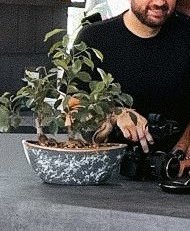 Cmvc_Bursin's tweet photo. How excited to see the bonsai that we gave you last year for your birthday. we see something of ourselves with you thank you, thank you for making my girls @menuts1 @magda_lluis and me so happy ❤️🪴
we love you @KeremBursin 
#KeremBürsin https://t.co/pL8rPdzetq
