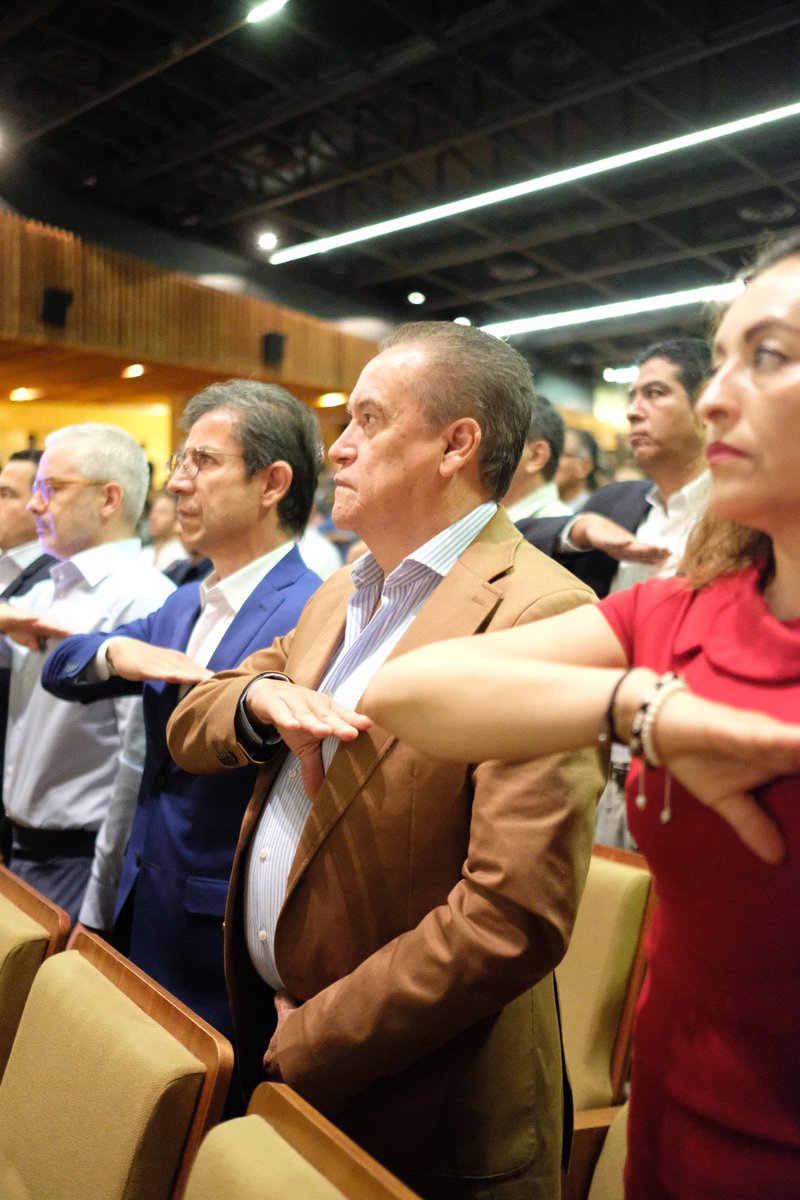 Gracias por la invitación y estar presente en “La celebración del Día del Arquitecto” 🏠
.
.
Sociedad y Gobierno Juntos por Cuernavaca!!🇲🇽

#Cuernavaca #Morelos #DrHugoManzo #diadelarquitecto