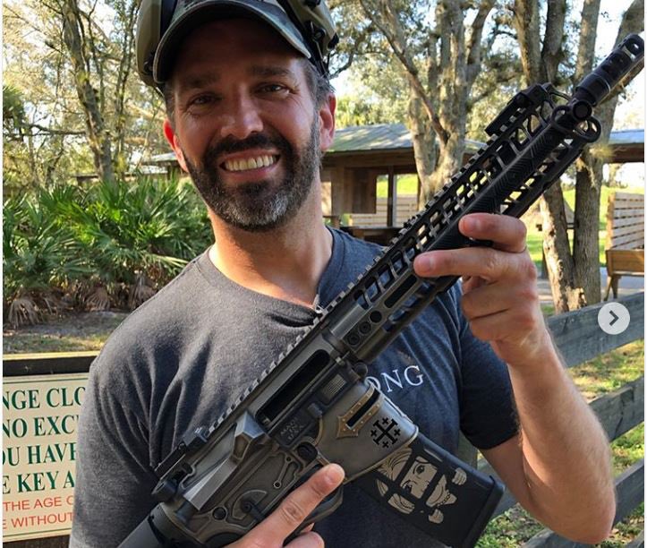 aintscarylarry's tweet photo. Re: Hunter Biden. If having guns while being on drugs is a crime, how come Don Jr has remained unscathed? https://t.co/Cz0y4ULULK
