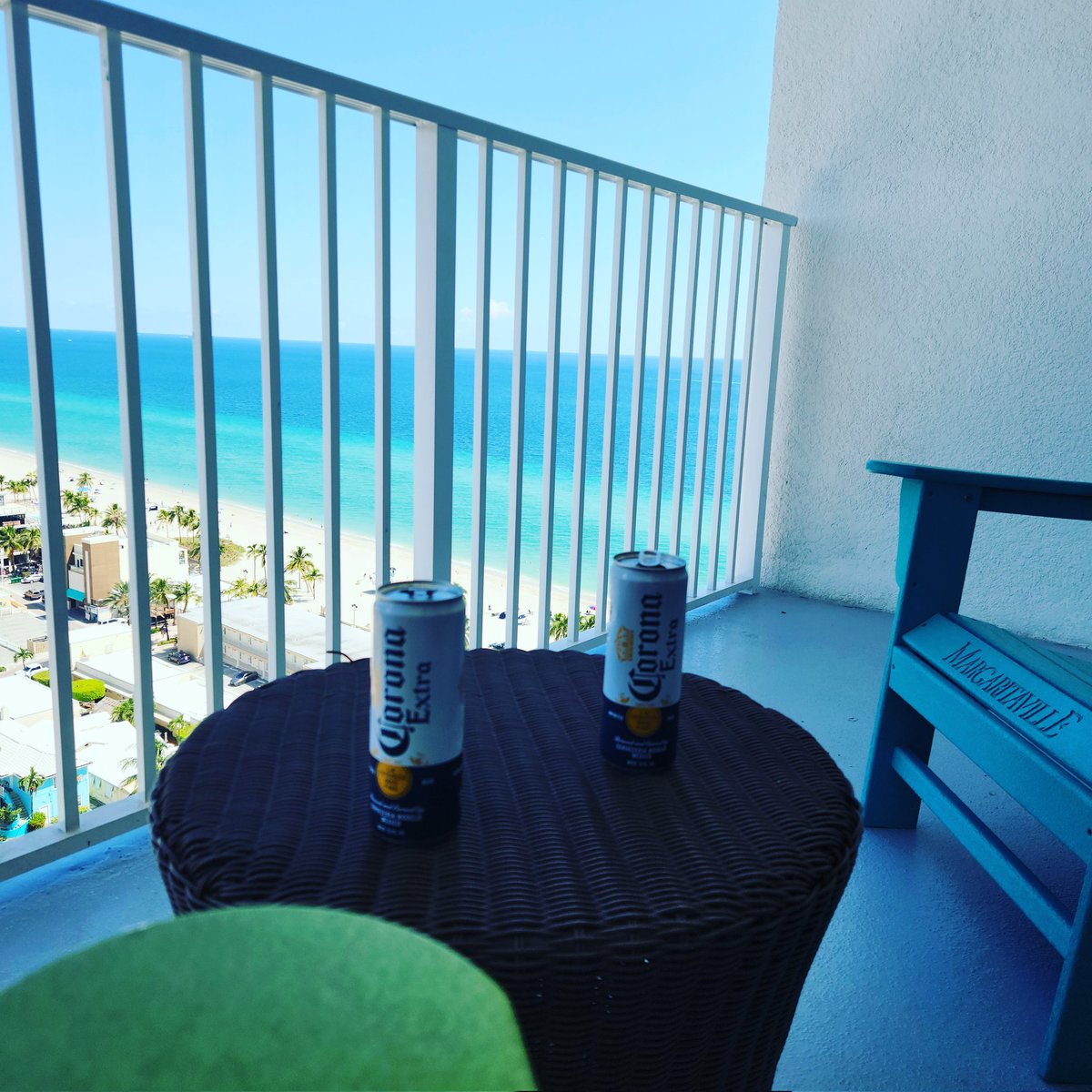 BobbyBunka1's tweet photo. @Mville_HBR settling in for an Amazing Stay! @mcharlesworth7 Thanks for the Suggestion! This Place is Great!!!! See You Soon @SaltysB ! #Noplacelikesaltys But I Would Love One Down Here 🤔 #BunkaApproved #OutAndAboutWithBunka https://t.co/5nGgxqpCcL