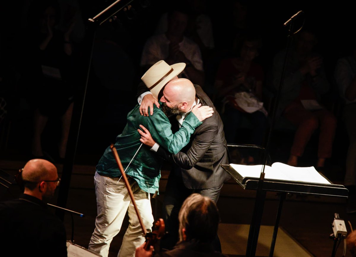Ensemble_inter's tweet photo. Magnifique création pour débuter en beauté cette nouvelle saison ! #jamesdillon
@philharmonie @PBleuse @francemusique https://t.co/2huwfiJmTH