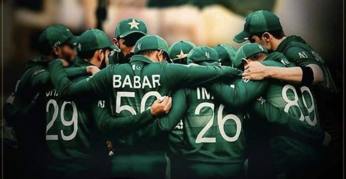 ZarghamCh7's tweet photo. Glad you guys put a great fight ..❤️
#PAKvsSL https://t.co/9rvoWJfKqO