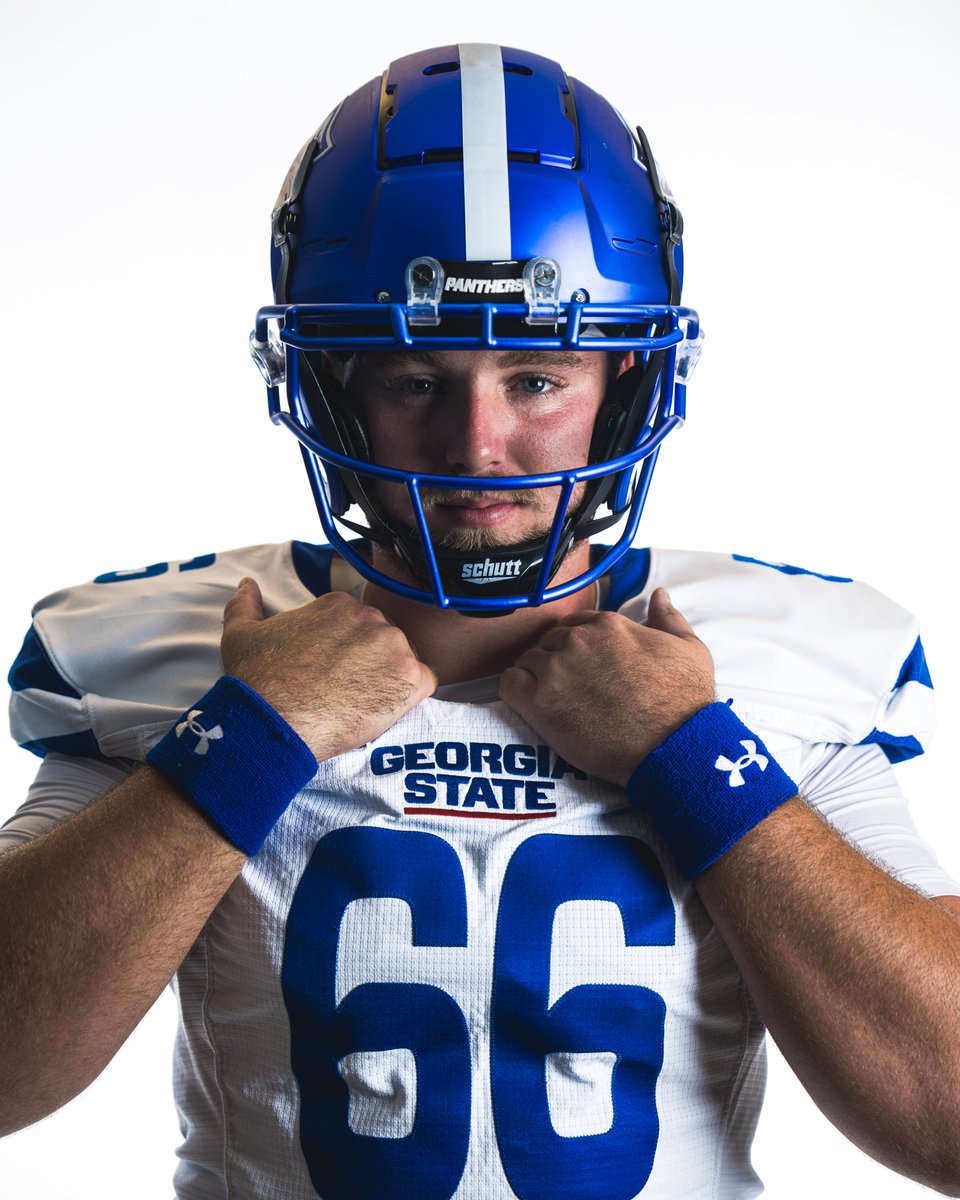 GeorgiaStateFB's tweet photo. 𝘽𝙪𝙨𝙞𝙣𝙚𝙨𝙨 𝘼𝙩𝙩𝙞𝙧𝙚 👔

#LightItBlue | #BeatCharlotte https://t.co/un7k2tJ9zm
