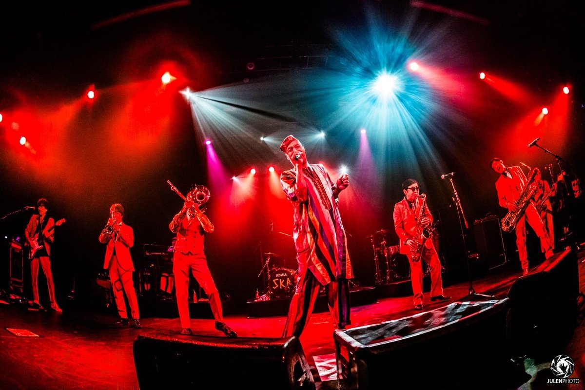 kin_drums's tweet photo. スカパラ、Palladium Times Square公演！！4年ぶりのニュー・ヨーク🗽とってもとっても嬉しかったです✨✨FISHBONE アンジェロとのコラボ「All Good Ska Is One」、そして個人的にはフィッシュマンズ 「いかれたBaby」を歌わせてもらったこと、最高の時間でした。Thank you, NYC @JulenPhoto #スカパラ https://t.co/8wjgDxktRx