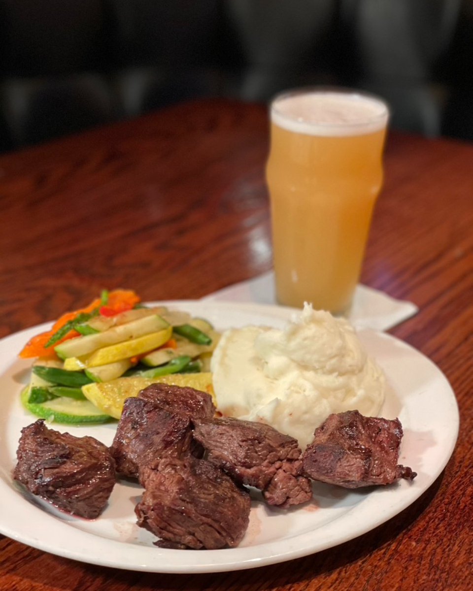 Get your dinner on!  What's better than a big plate of steak tips, creamy mashed potatoes, and juicy veggies? Join us tonight for comfort food and an ice-cold beer.