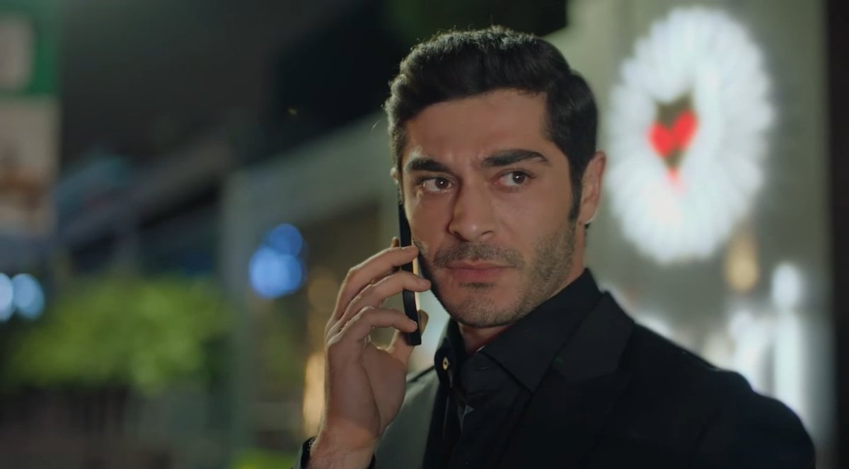 nasrin_m7's tweet photo. he called a friend to find house for Leyla &amp; the house was next to him, lf Kenan doesn't remember that he called to find house for her in next ep,it means Dogan was actually the one went w/ her the night before😱and Dogan is trying to control her by being close.
#BambaşkaBiri https://t.co/gVICTOPYNO