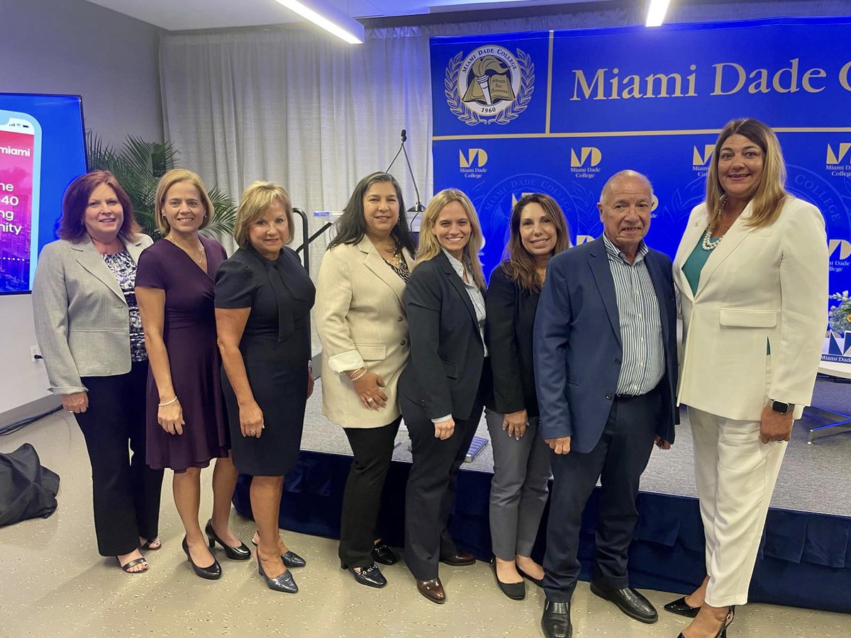 SuptDotres's tweet photo. Exciting collaboration at the Academic Leaders Council meeting! @MDCPS leaders joined Dr. Alejandro Portes and @MDCPresident to discuss Miami’s emergence as a global city and our schools’ pivotal role. https://t.co/siVLY7BYG9