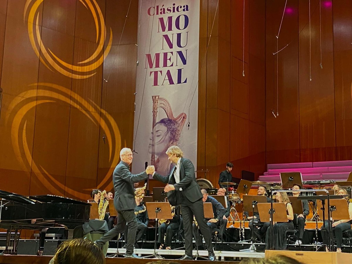 abadcasanova's tweet photo. Me alegra mucho invitaros a la retransmisión del concierto que ofrecimos con la @OCRTVE y mi admirado Andreas Prittwitz con su proyecto “Eolo”.
Sábado 16 de septiembre a las 8:00h en “Los Conciertos de La 2” de @rtve https://t.co/EQLTDZK3Rq