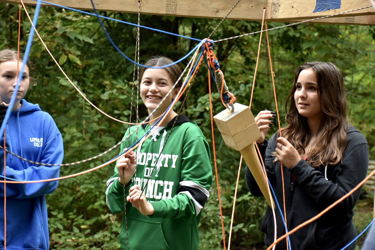 alcdsb's tweet photo. Intermediate classes from @alcdsb_jjon participated in a leadership and team building program at #TreeTopTrekking today. https://t.co/UNFKRJTjpa