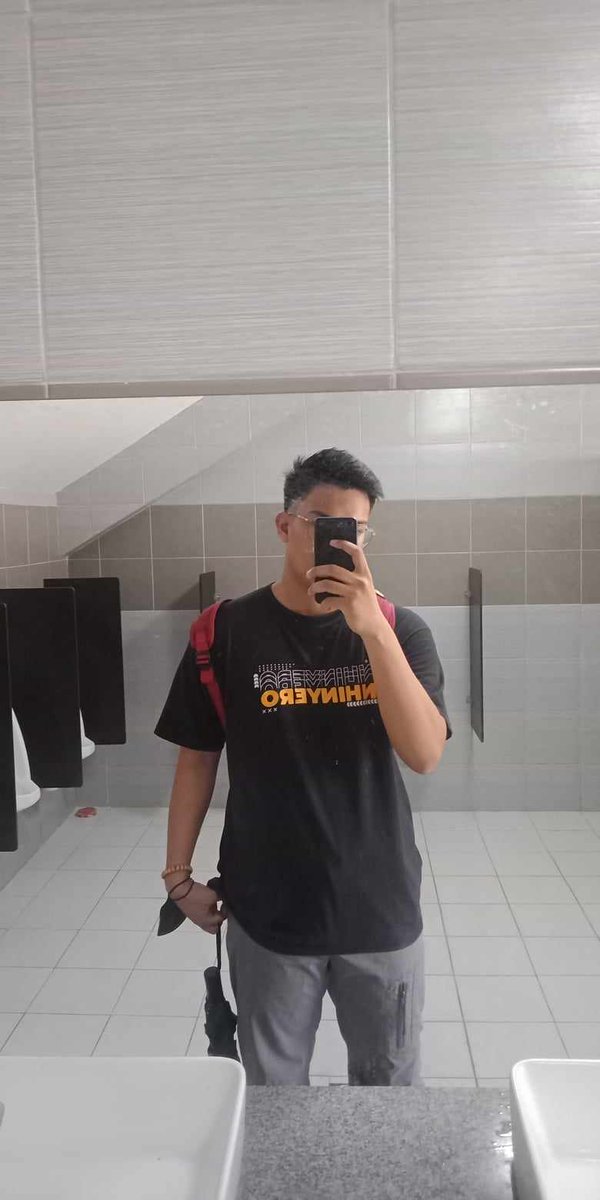 KentPelovillo's tweet photo. Sino ka diyan 🤣🤣 https://t.co/qhoeeU0ztm