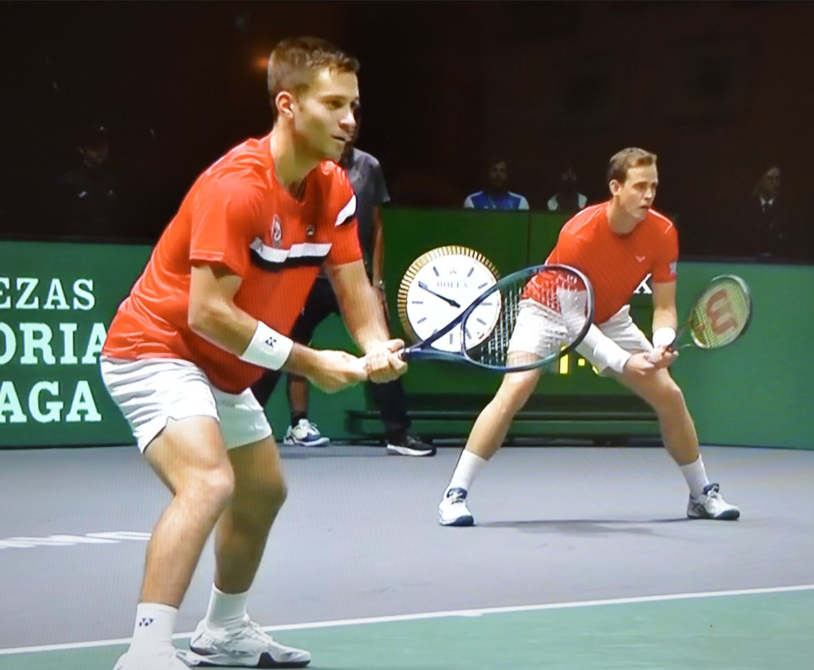 DAVIS CUP Bologna
Canada d Sweden 3-0
Second Canada sweep in Finals Group Stage
#187 Vasek Pospisil d
#334 Leo Borg 7-6(5), 5-7, 6-2
#158 Gabriel Diallo d #175 Elias Ymer 6-4, 6-3
Galarneau/Pospisil win doubles 7-6(9), 7-6(2)
Defending champs almost sure to make November Finals.