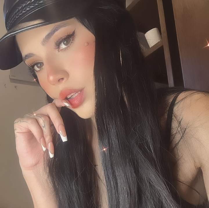 ady_sofy's tweet photo. Sexting 600 pesos media hora 🔥🔥 #sexting #contenido https://t.co/GRezFMknJ8