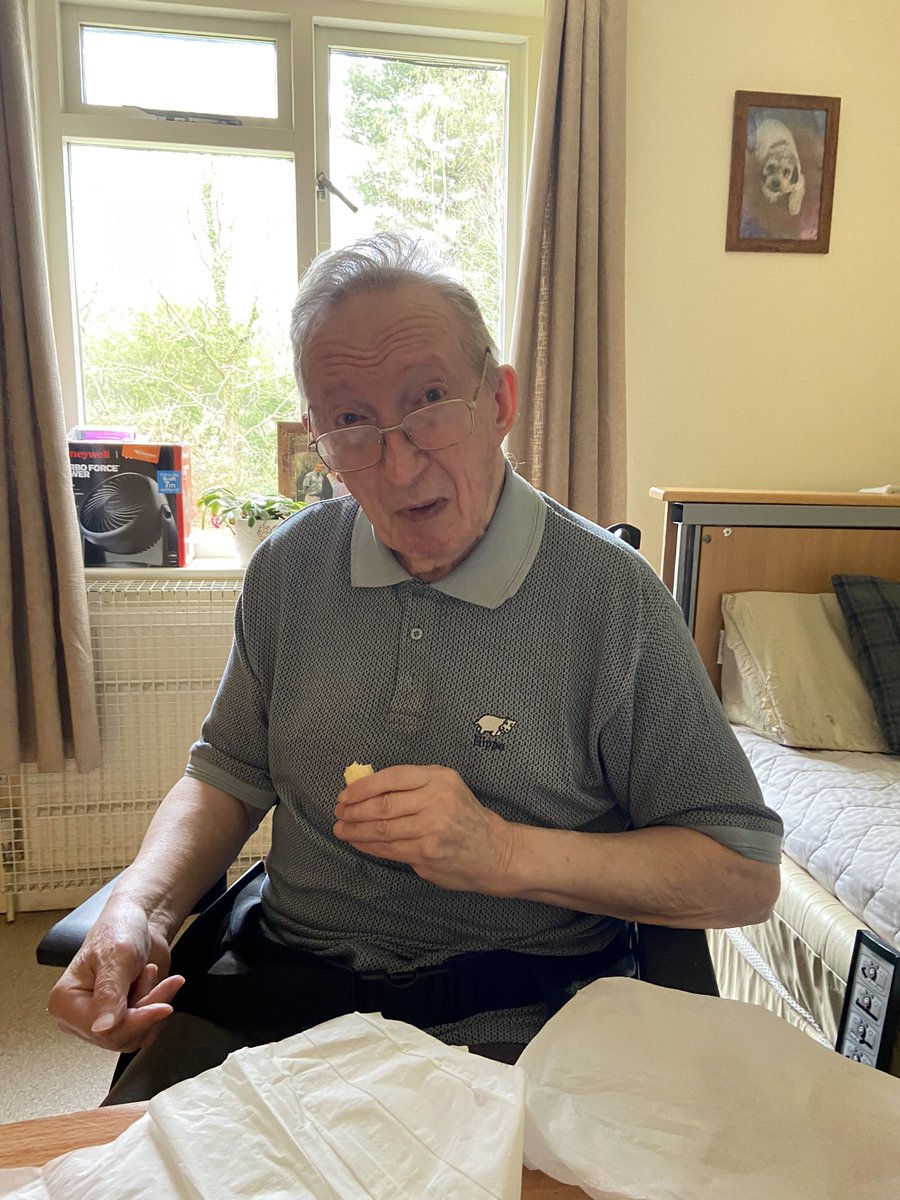 AMKillick's tweet image. My darling Dad. Parkinson’s dementia is such an awful condition.