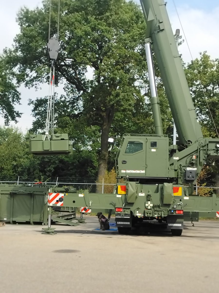 Na een weekje stoeien onder het toeziend oog van de directie genaamd Nanu. Is het certificaat binnen. Nu wachten op de instroom van de G-LTM 1090 4.2, wat een geweldig stuk geteedschap gaan we erbij krijgen.