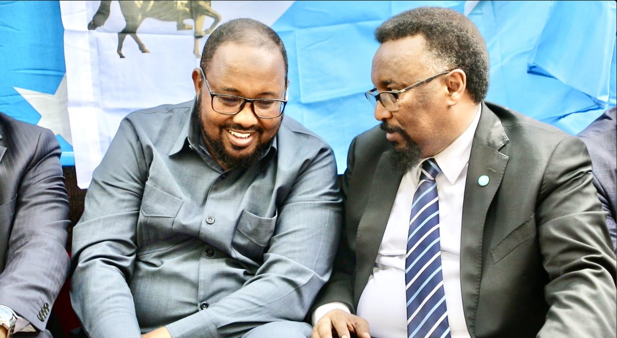 NortheasternWB's tweet photo. A large delegation consisting of lawmakers from both chambers of the Federal Parliament and members of the FGS cabinet has arrived in #Las-Anod on Thursday. The delegations are being welcomed by the SSC-Khaatumo administration and the people of Las-Anod city. https://t.co/RTHR8H9C2P