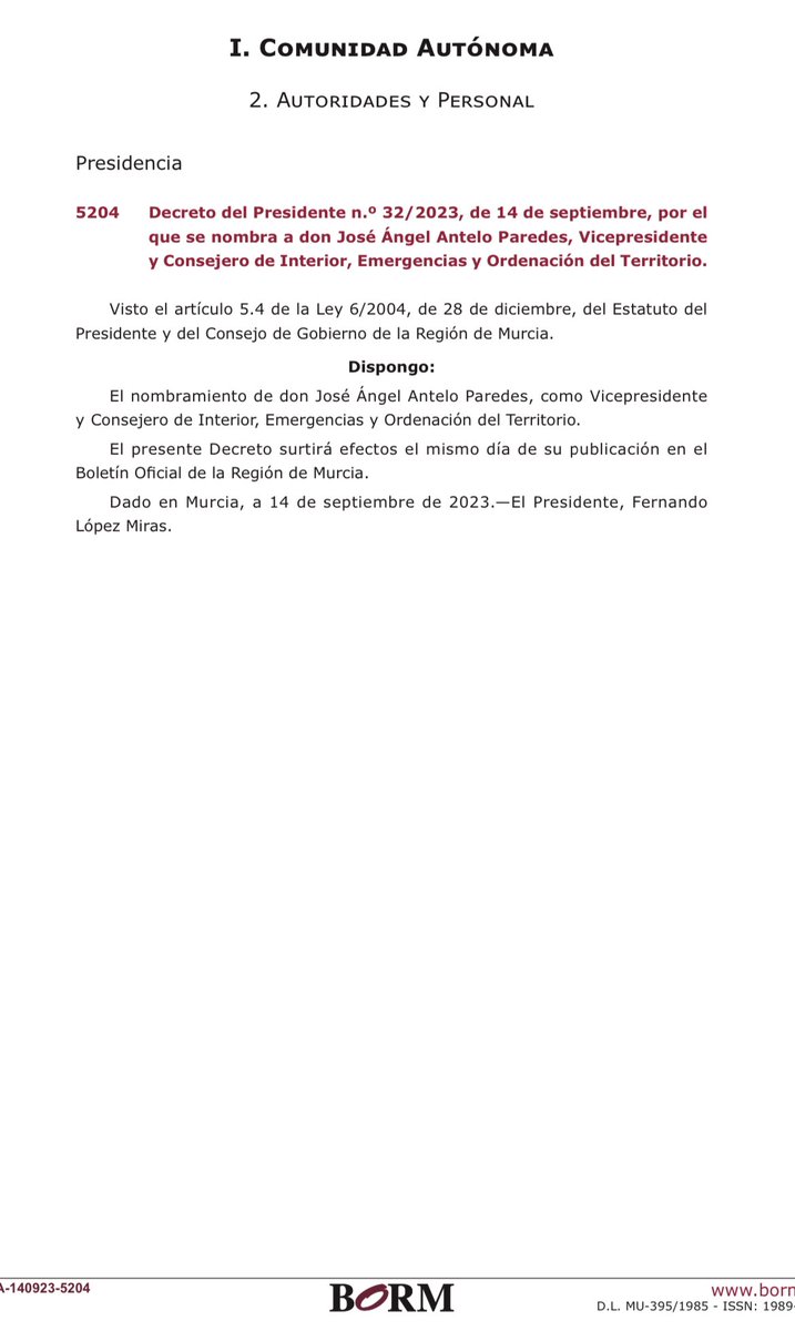 RubenMAlpa's tweet photo. El 28-M tendimos la mano para formar un gobierno fuerte de coalición. 
Durante 3 meses hemos intentado ser coherentes con nuestras ideas, con nuestro discurso y, sobre todo, leales a nuestros votantes y a toda la Región de Murcia
Hoy, con la toma de posesión del Gobierno de la Región de Murcia, podemos decir, alto y claro, que hemos puesto las bases para construir lo que desde hace años venimos soñando.
Hoy @Vox_Murcia forma parte del Gobierno Regional con nuestro Presidente @JA_Antelo y mi admirado @JM_Pancorbo 
Orgullo y humildad. 
Esto acaba de empezar. Gracias @JA_Antelo Gracias @murcia_vox Gracias España