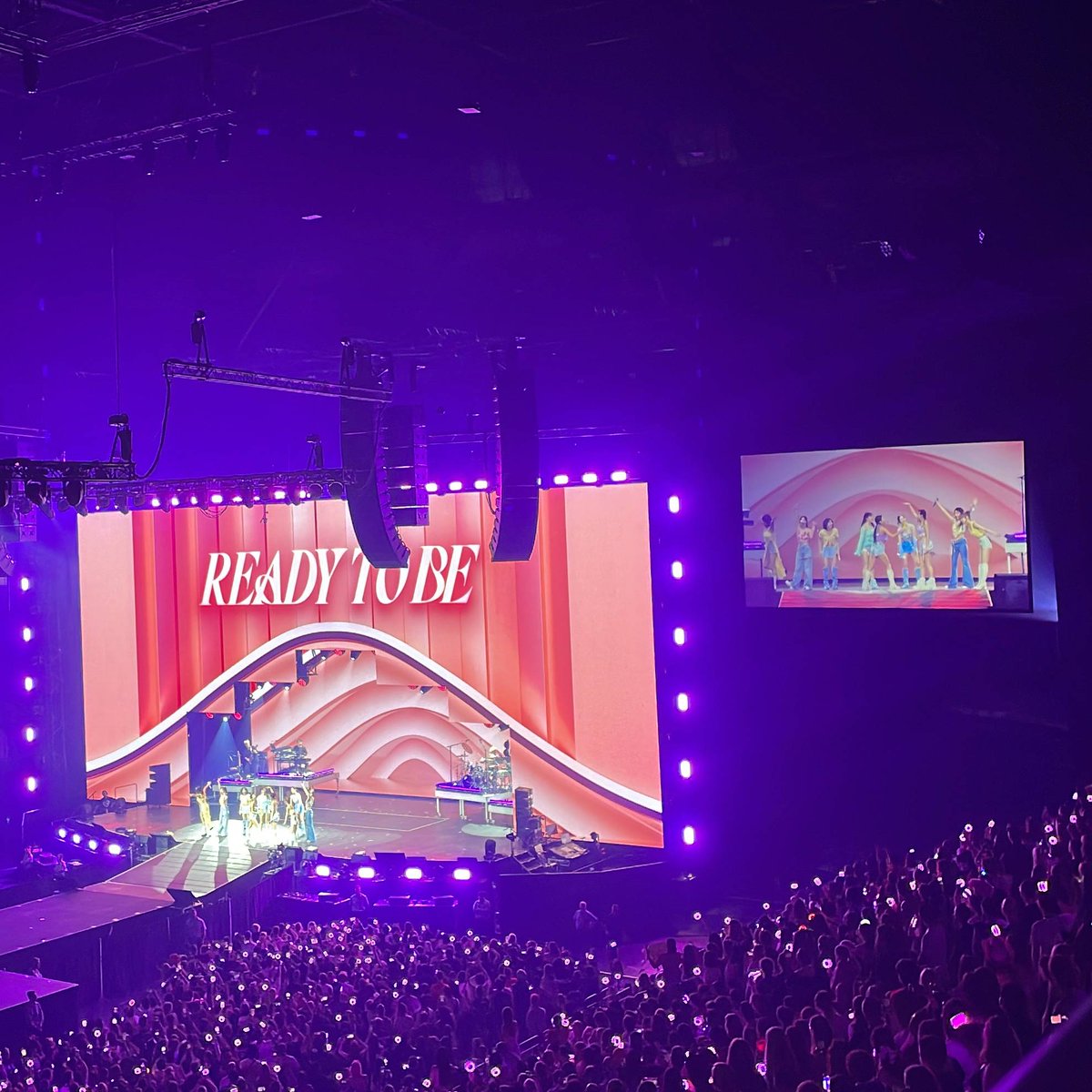 ONCE! Thank you so much for spending two days with us and @JYPETWICE. We had an amazing time and you lit up the arena with your Candybongs and your energy. Two nights we will surely never forget. ♥ Get home safe! #READYTOBE_IN_BERLIN #TWICEinBerlin