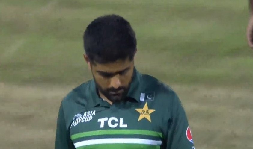 #BabarAzam made Pakistan the No. 1 ODI team in the world, now it's our time to support him in this difficult time ♥️ #BehindYouSkipper | #PAKvSL