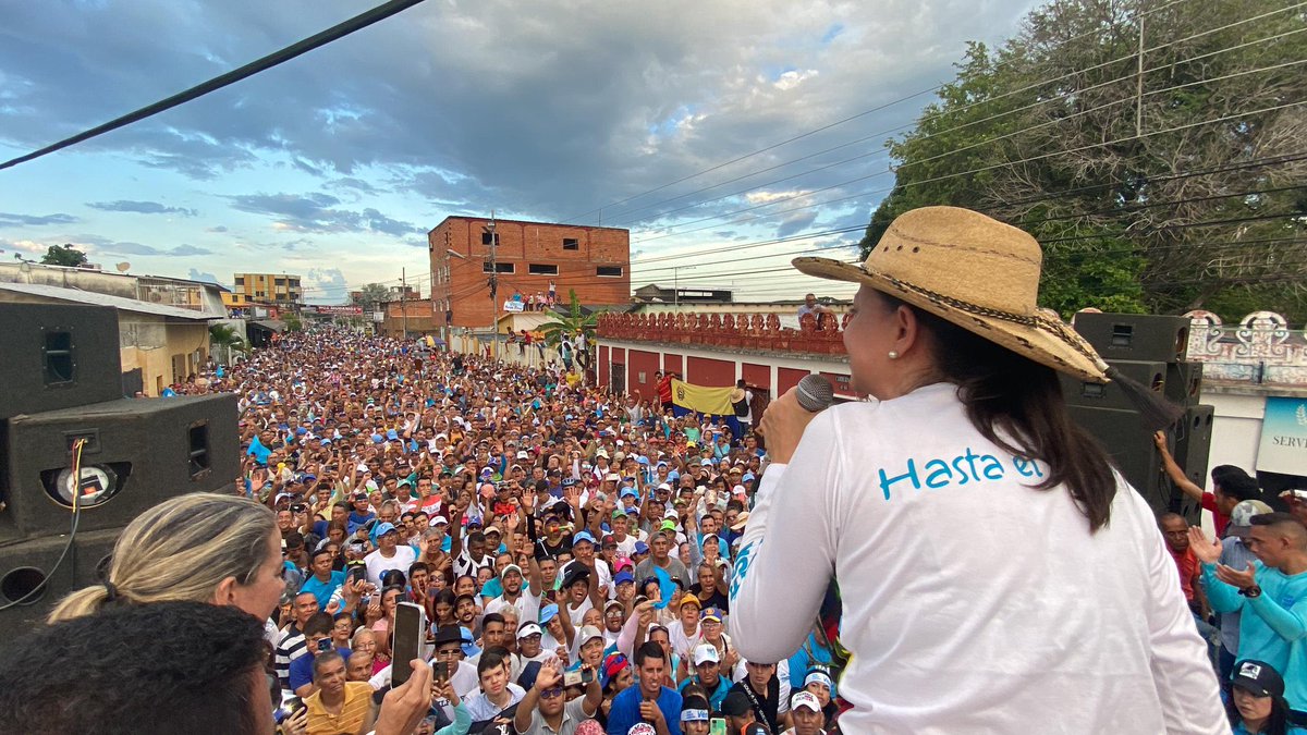 polianalitica's tweet photo. 🔵 María Corina en Guanare - Portuguesa.

#Primarias2023 https://t.co/KnIQNZxLvx