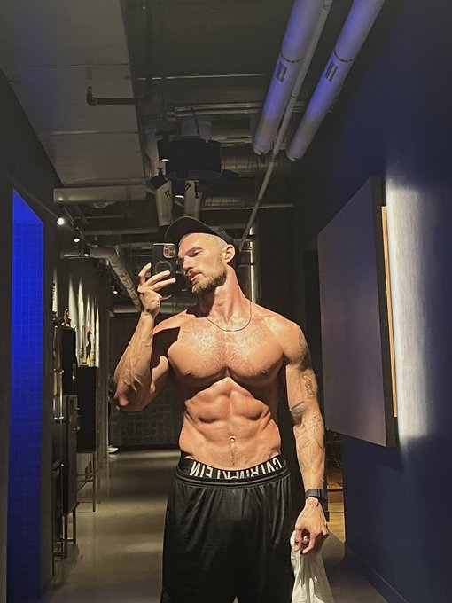 🥩 🥩 https://t.co/BgkhqgHY4J